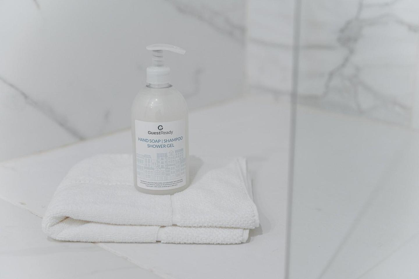 Guestready - Sleek Monochromatic In Bonfim Apartment Porto Luaran gambar
